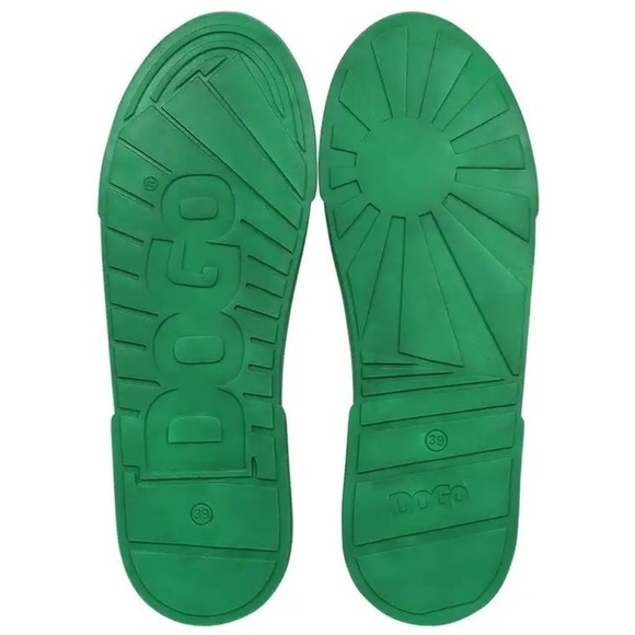 DOGO • Vegan Leather White Sneakers Bamboo Lover Panda Design - Picture 6 of 9